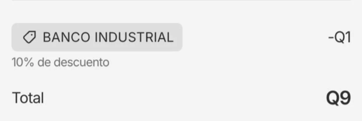 Resumen de pago con el descuento Banco Industrial del 10% aplicado automáticamente al total