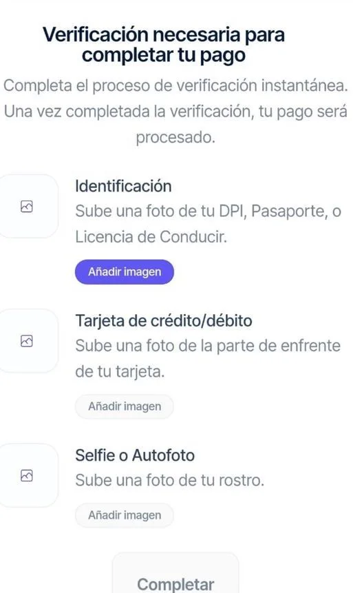 Pantalla de verificación que pide al cliente foto de su identificación, su tarjeta y una selfie
